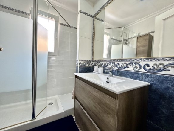 3 Bedroom 2 Bathroom Town House in Cabo Roig - Caza De Casa