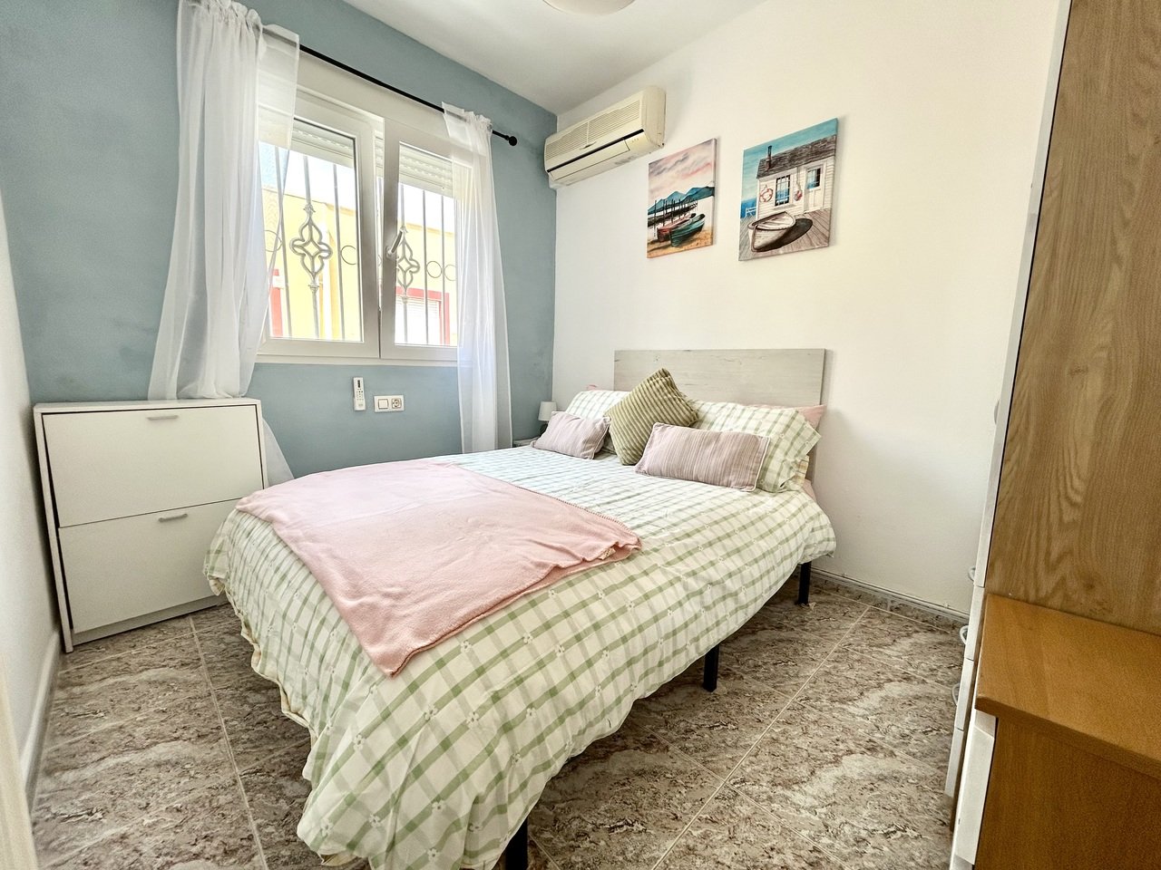 3 Bedroom 2 Bathroom Town House in Cabo Roig - Caza De Casa