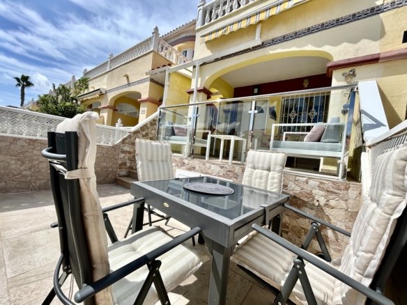 3 Bedroom 2 Bathroom Town House in Cabo Roig - Caza De Casa