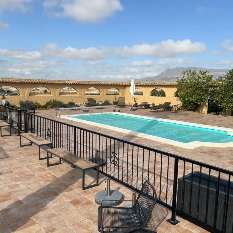 10 Bedroom 10 Bathroom Commercial in Jumilla - Caza De Casa