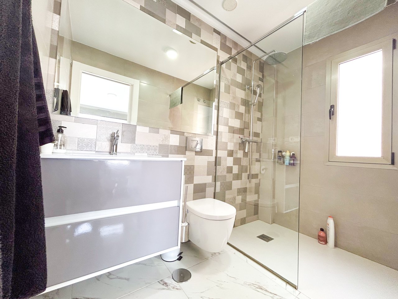 3 Bedroom 3 Bathroom Villa in Villamartin - Caza De Casa