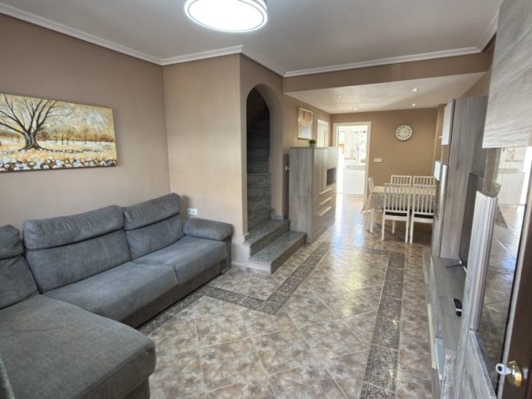 3 Bedroom 2 Bathroom Town House in La Zenia - Caza De Casa