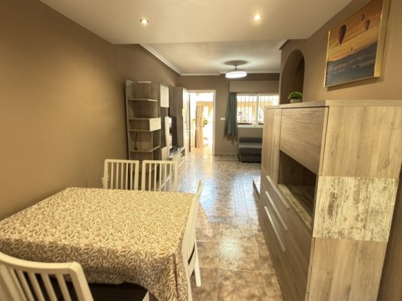 3 Bedroom 2 Bathroom Town House in La Zenia - Caza De Casa