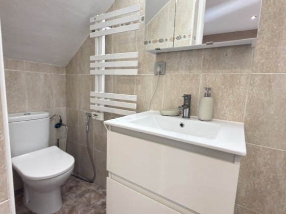 3 Bedroom 2 Bathroom Town House in La Zenia - Caza De Casa