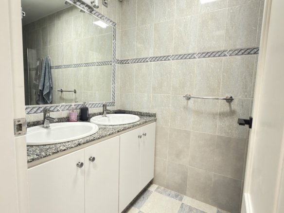3 Bedroom 2 Bathroom Town House in La Zenia - Caza De Casa