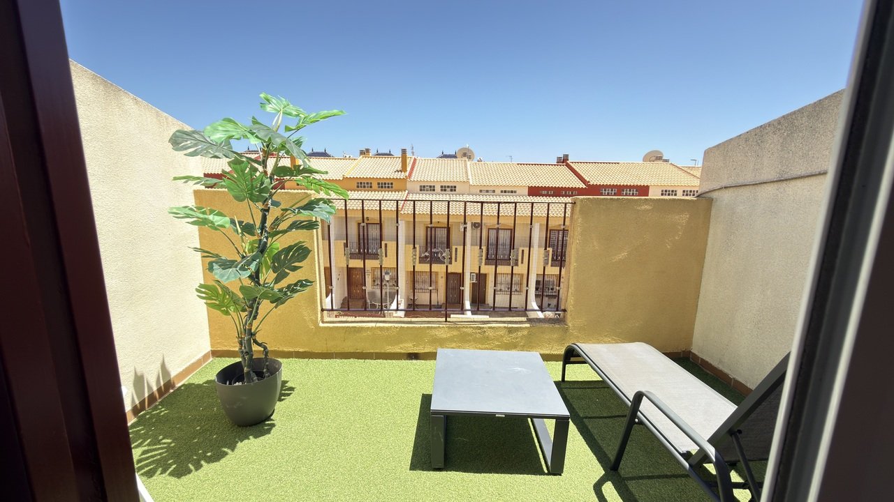 3 Bedroom 2 Bathroom Town House in La Zenia - Caza De Casa