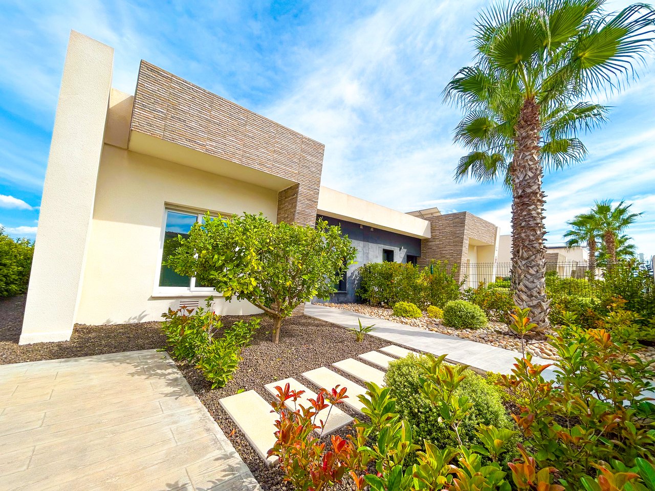 3 Bedroom 2 Bathroom Villa in Algorfa - Caza De Casa