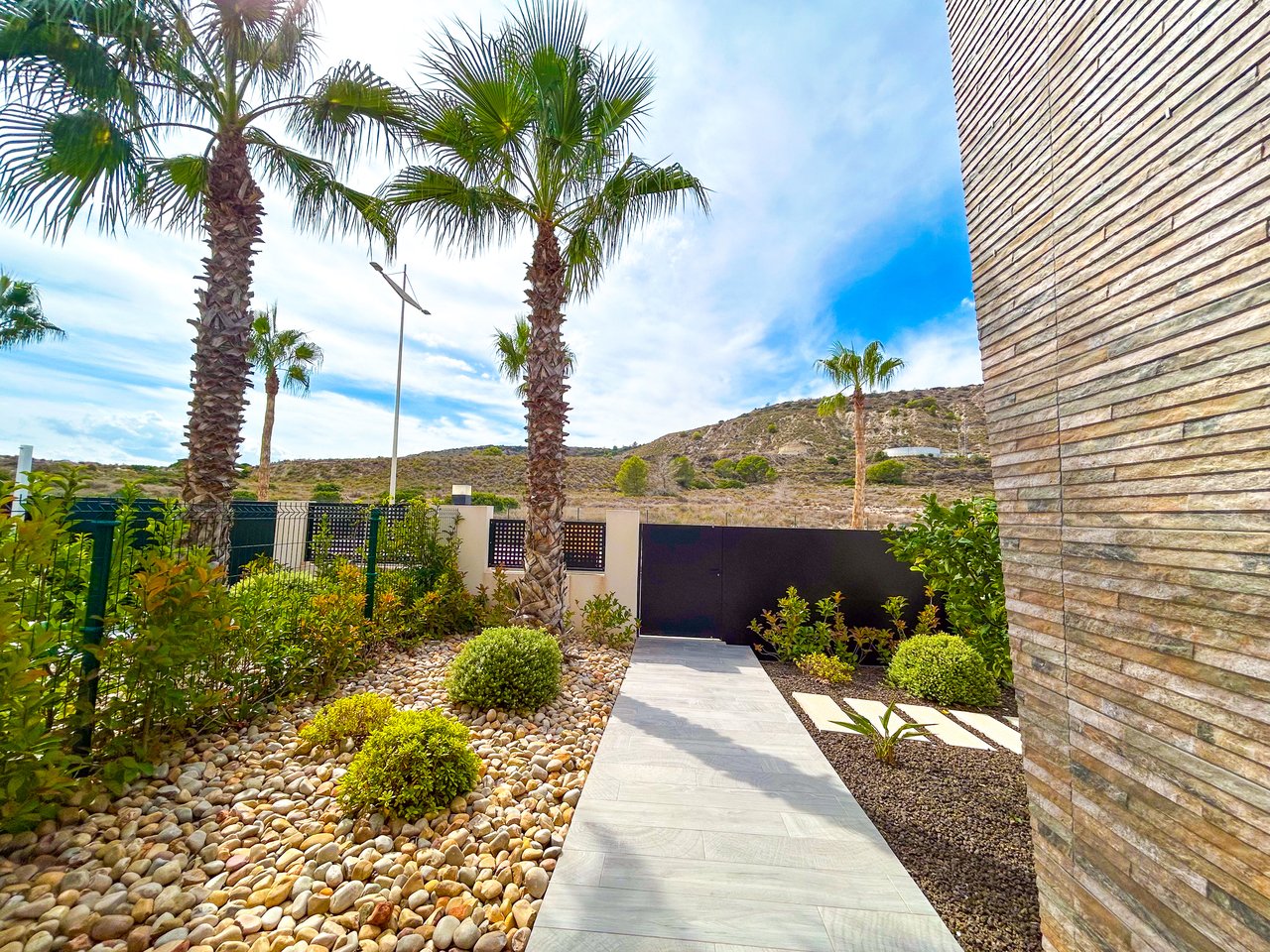 3 Bedroom 2 Bathroom Villa in Algorfa - Caza De Casa