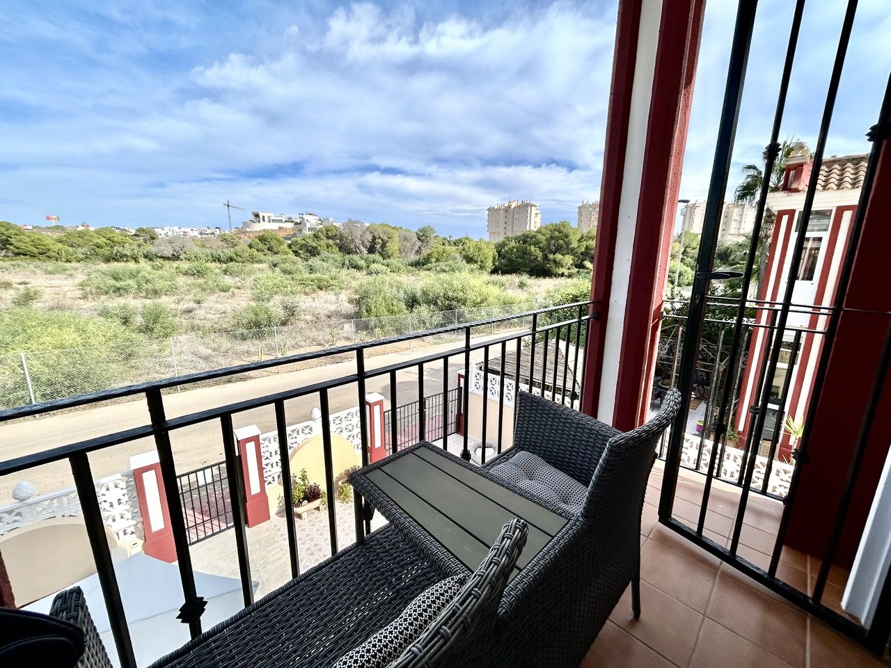 3 Bedroom 2 Bathroom Town House in Dehesa de Campoamor - Caza De Casa