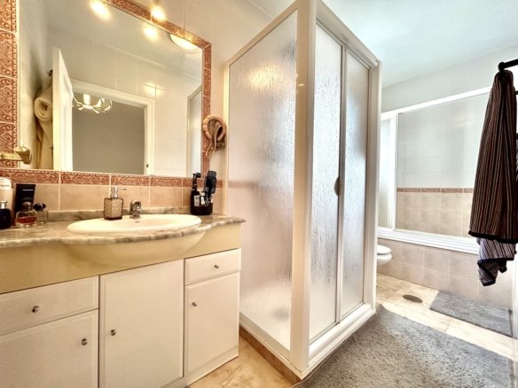 3 Bedroom 2 Bathroom Town House in Dehesa de Campoamor - Caza De Casa