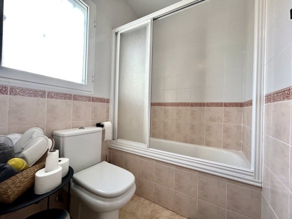 3 Bedroom 2 Bathroom Town House in Dehesa de Campoamor - Caza De Casa