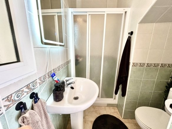 3 Bedroom 2 Bathroom Town House in Dehesa de Campoamor - Caza De Casa