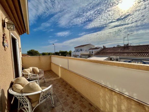 3 Bedroom 2 Bathroom Town House in Torrevieja - Caza De Casa