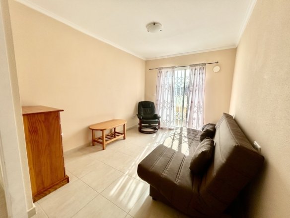 3 Bedroom 2 Bathroom Town House in Torrevieja - Caza De Casa