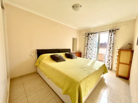 3 Bedroom 2 Bathroom Town House in Torrevieja - Caza De Casa
