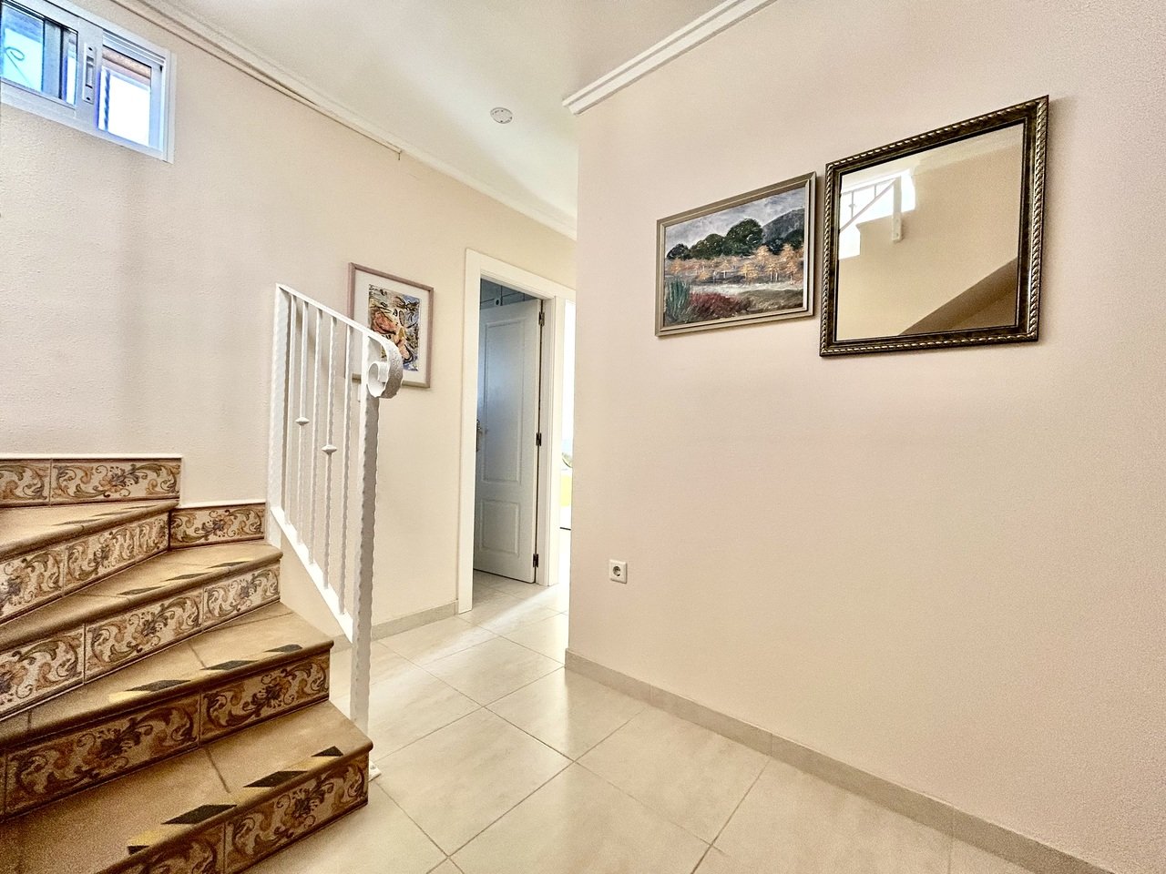 3 Bedroom 2 Bathroom Town House in Torrevieja - Caza De Casa
