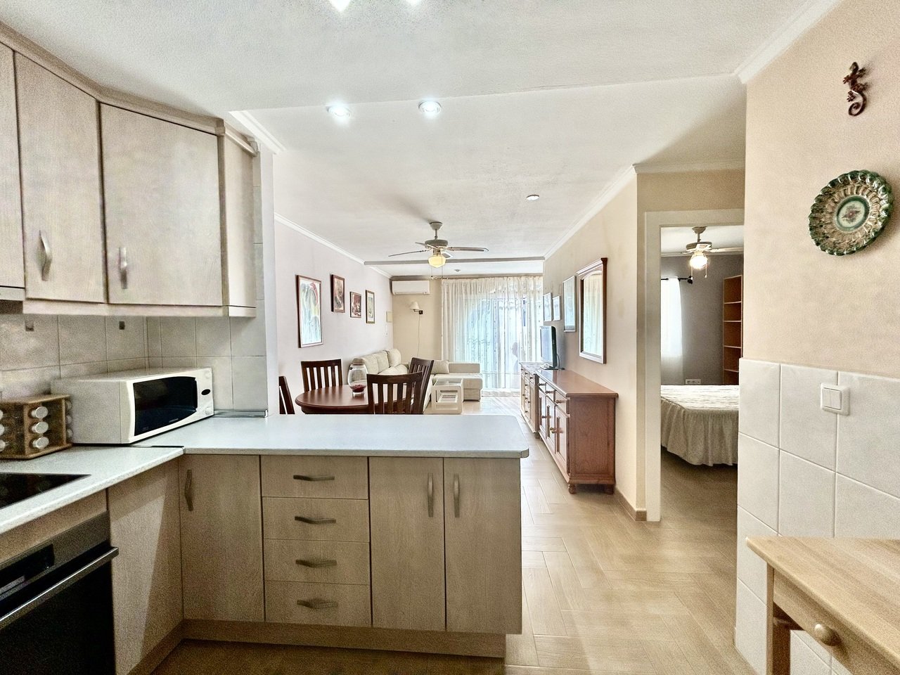 3 Bedroom 2 Bathroom Town House in Torrevieja - Caza De Casa