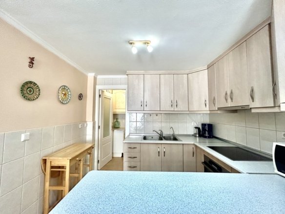3 Bedroom 2 Bathroom Town House in Torrevieja - Caza De Casa