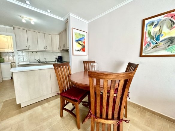 3 Bedroom 2 Bathroom Town House in Torrevieja - Caza De Casa