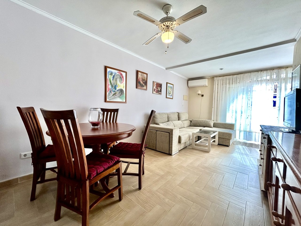 3 Bedroom 2 Bathroom Town House in Torrevieja - Caza De Casa