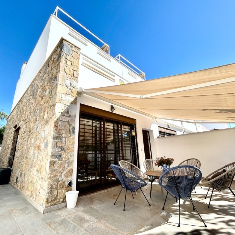 3 Bedroom 2 Bathroom Town House in Torre de La Horadada - Caza De Casa