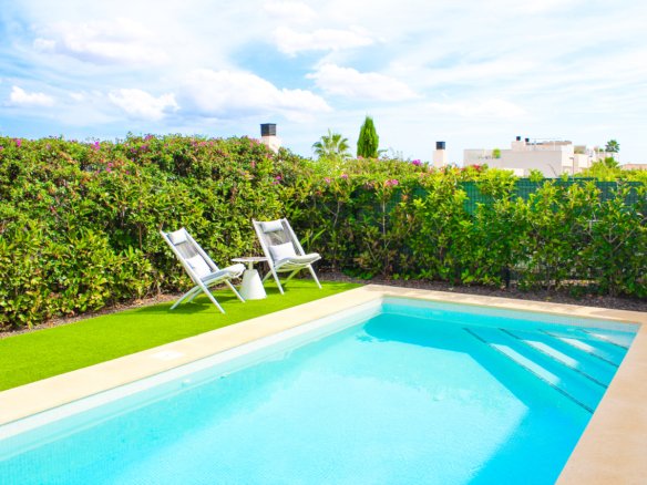 3 Bedroom 2 Bathroom Villa in Algorfa - Caza De Casa