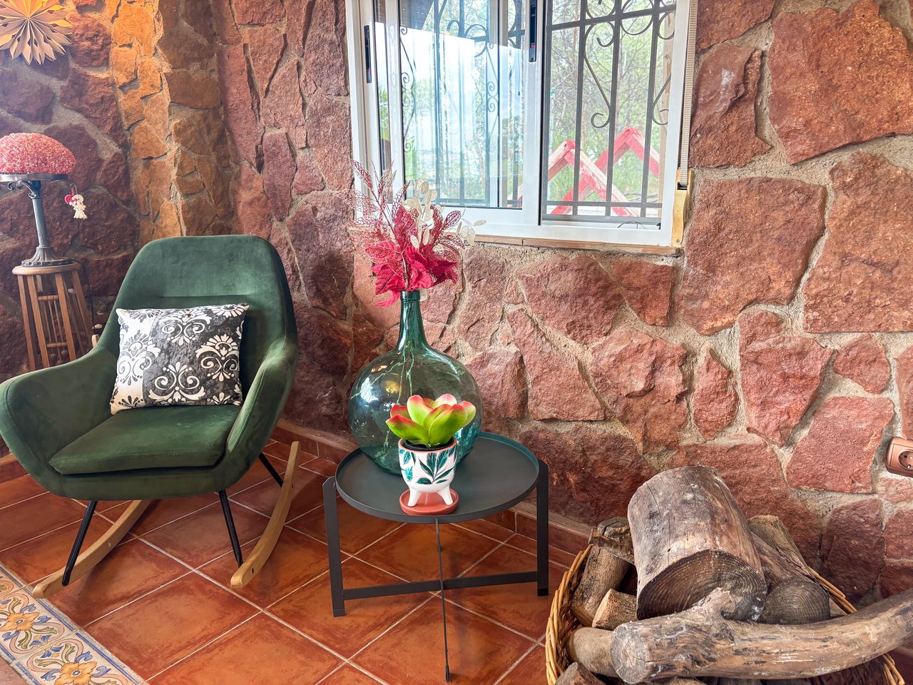 6 Bedroom 4 Bathroom Villa in Jacarilla - Caza De Casa