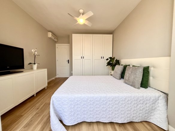 3 Bed 2 Bath Town House in Los Altos - Caza De Casa