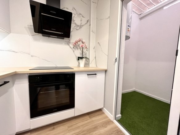 3 Bed 2 Bath Town House in Los Altos - Caza De Casa