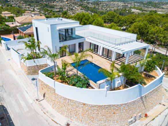 3 Bedroom 2 Bathroom villa in Moraira - Caza De Casa