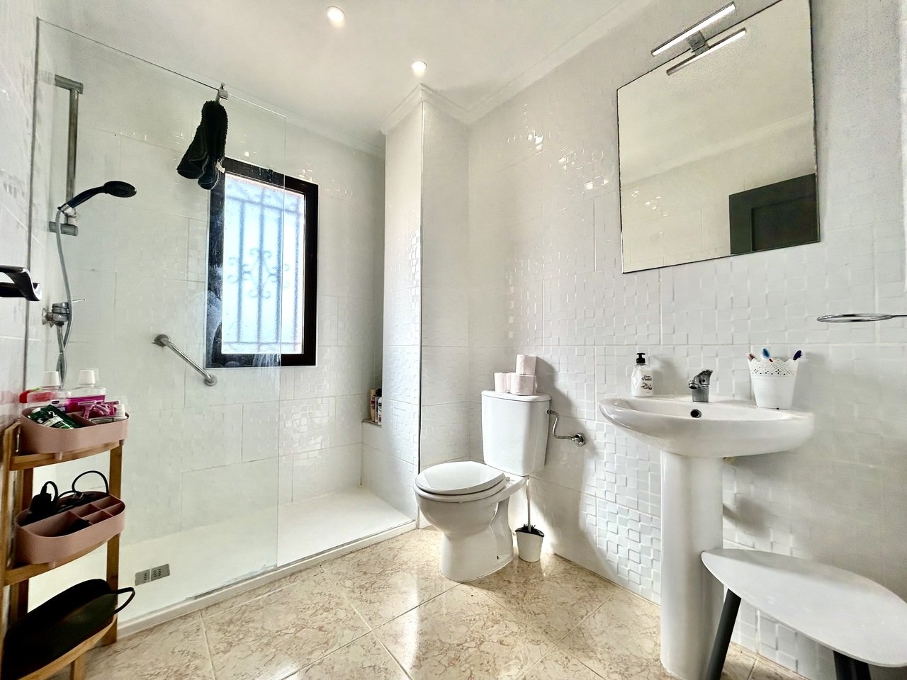 2 Bedroom 2 Bathroom Villa in Villamartin - Caza De Casa