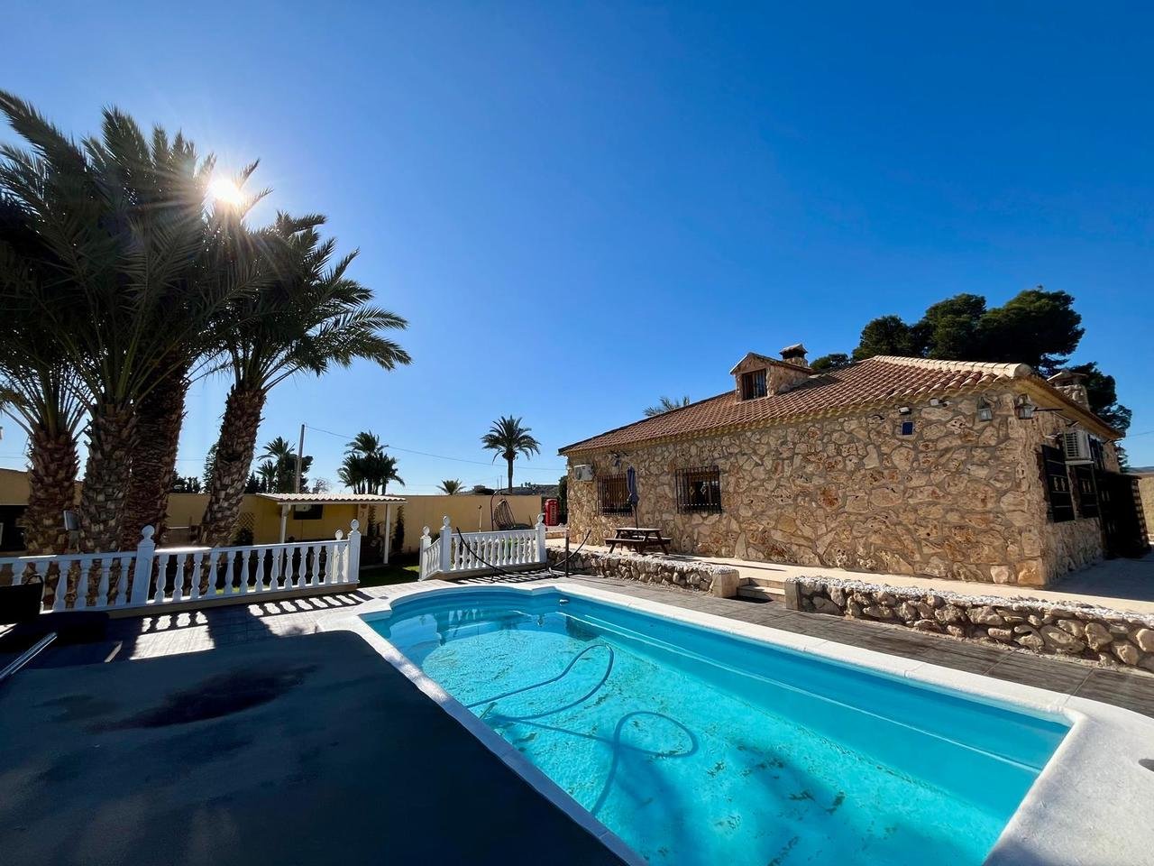 3 Bedroom 3 Bathroom Country House in Fortuna - Caza De Casa