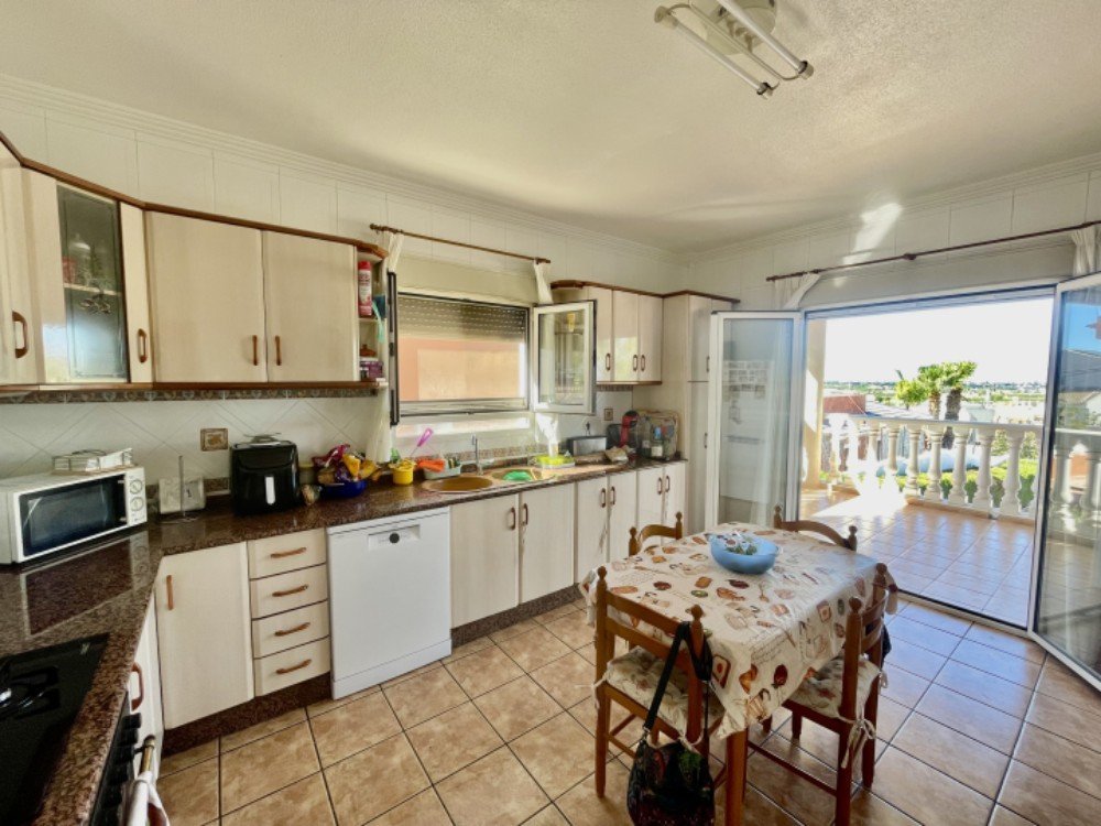 Kitchen-2-CSH4 4 Bedroom 3 Bathroom Villa in Ciudad Quesada - Caza De Casa