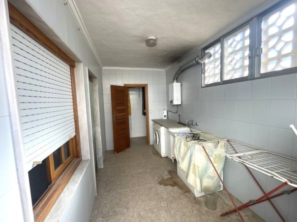 5 Bedroom 3 Bathroom Town House in Rojales - Caza De Casa
