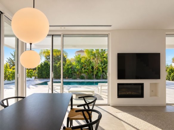 5 Bedroom 4 Bathroom villa in Moraira - Caza De Casa