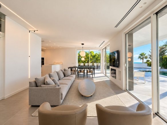 5 Bedroom 4 Bathroom villa in Moraira - Caza De Casa