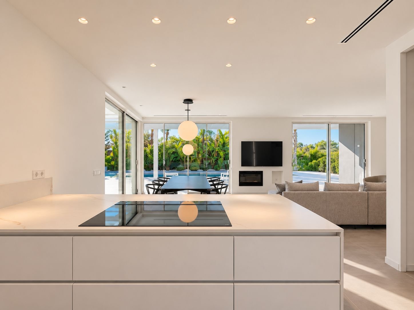 ModernVillainMorairabyMIG56 5 Bedroom 4 Bathroom villa in Moraira - Caza De Casa