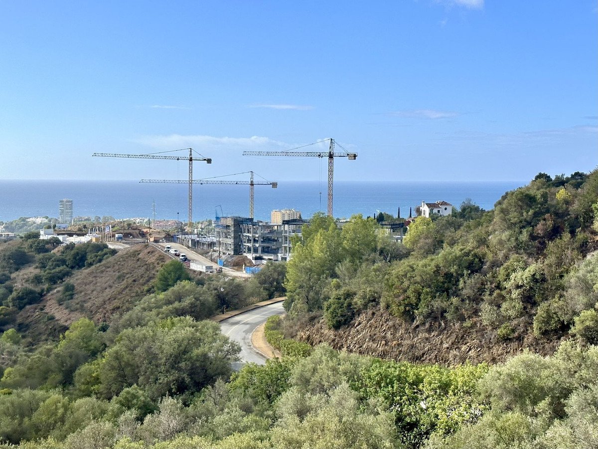1,509 m² Land in Altos de los Monteros - Caza De Casa
