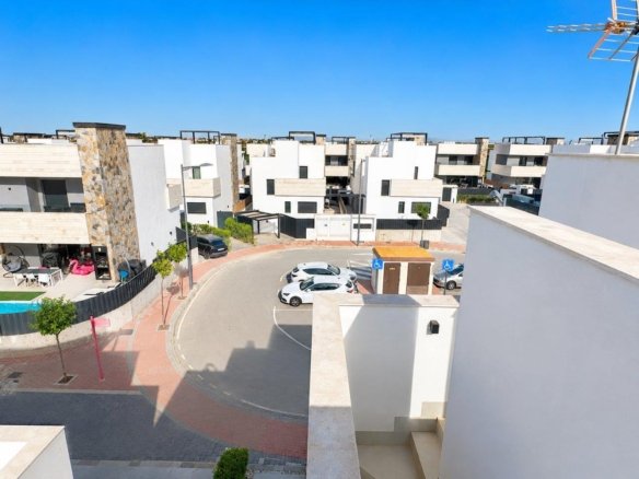 3 Bedroom 4 Bathroom Villa in Santa Rosalia Resort - Caza De Casa