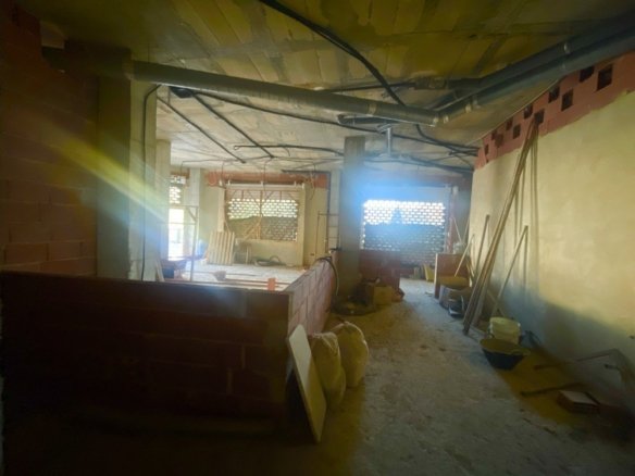 3 Bath Commercial in Formentera del Segura - Caza De Casa