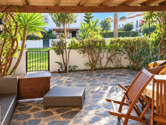 4 Bedroom 4 Bathroom Town House in Casares Playa - Caza De Casa