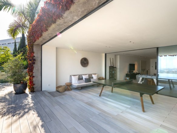 6 Bedroom 6 Bathroom Villa in La Mairena - Caza De Casa