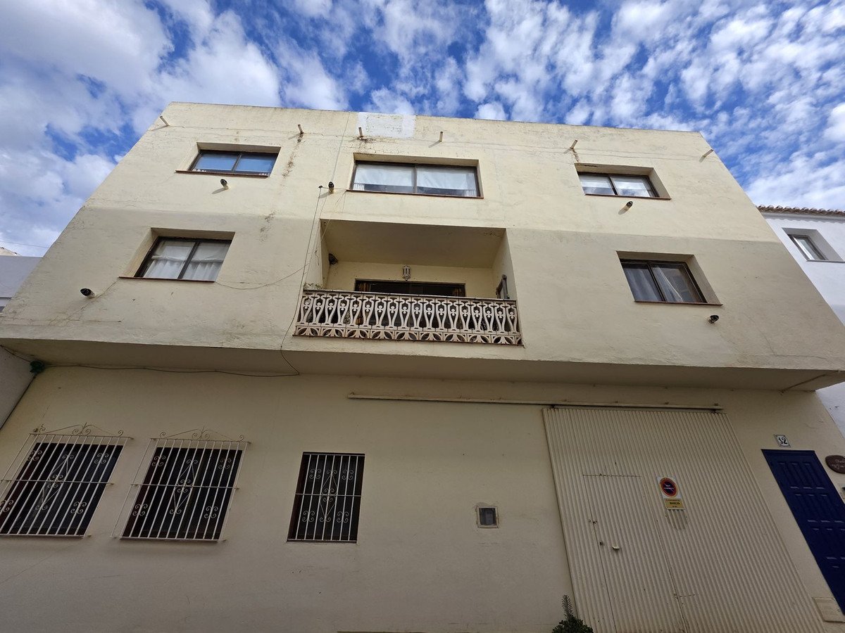 2 Bedroom 2 Bathroom Town House in Manilva - Caza De Casa