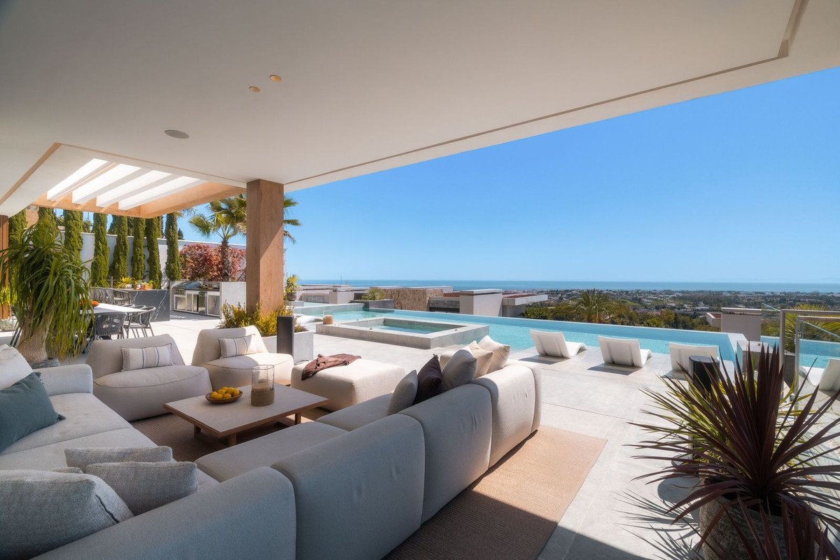 6 Bedroom 7 Bathroom Villa in La Quinta - Caza De Casa