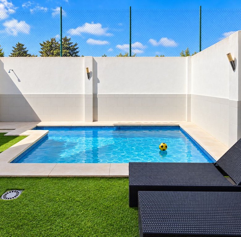3 Bedroom 3 Bathroom Town House in Casares - Caza De Casa