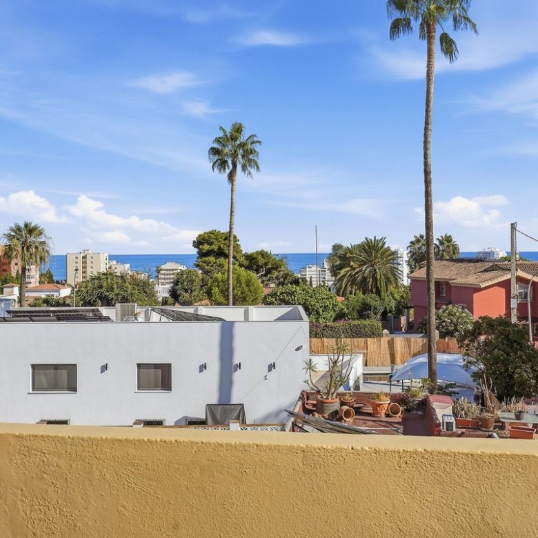 4 Bedroom 2 Bathroom Town House in Arroyo de la Miel - Caza De Casa