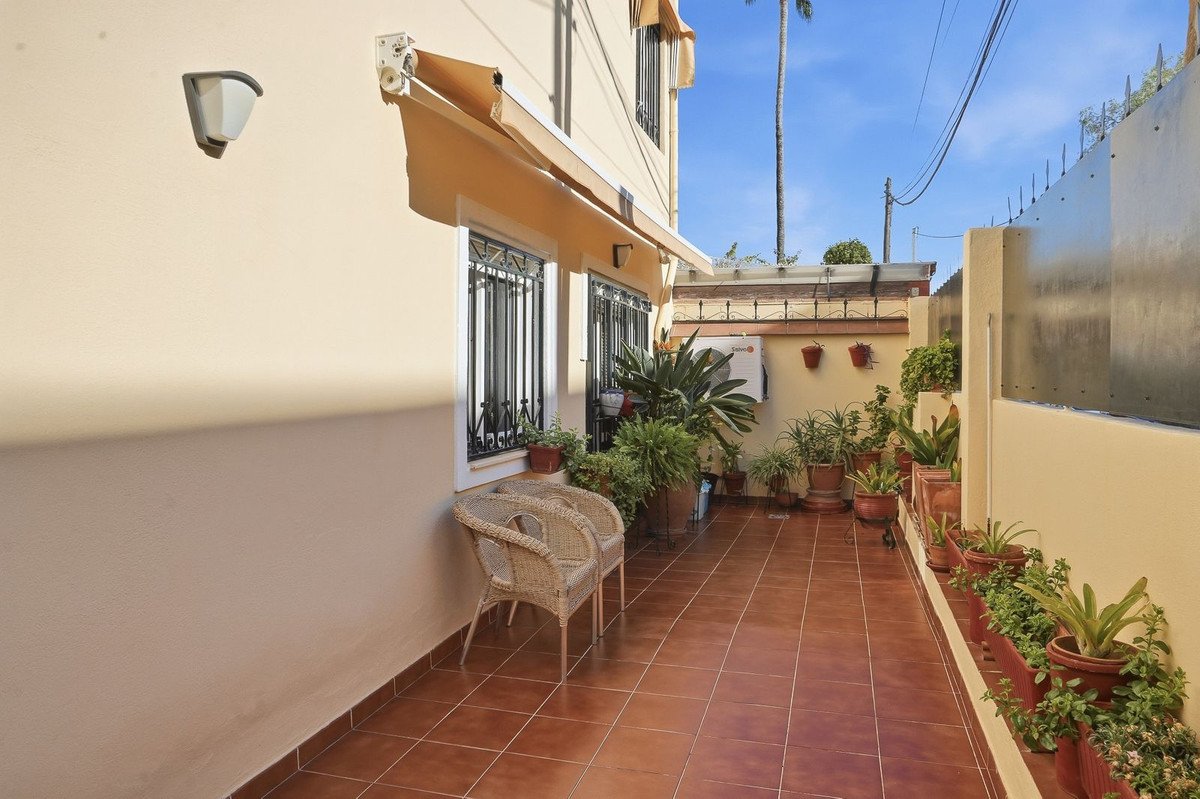 4 Bed 2 Bath Town House in Arroyo de la Miel - Caza De Casa