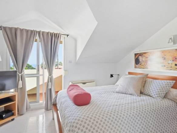 4 Bed 2 Bath Town House in Arroyo de la Miel - Caza De Casa