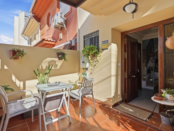 4 Bed 2 Bath Town House in Arroyo de la Miel - Caza De Casa
