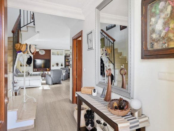 4 Bed 2 Bath Town House in Arroyo de la Miel - Caza De Casa